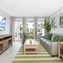 Emerald Oasis Naples • Luxury Stay by 5th Ave